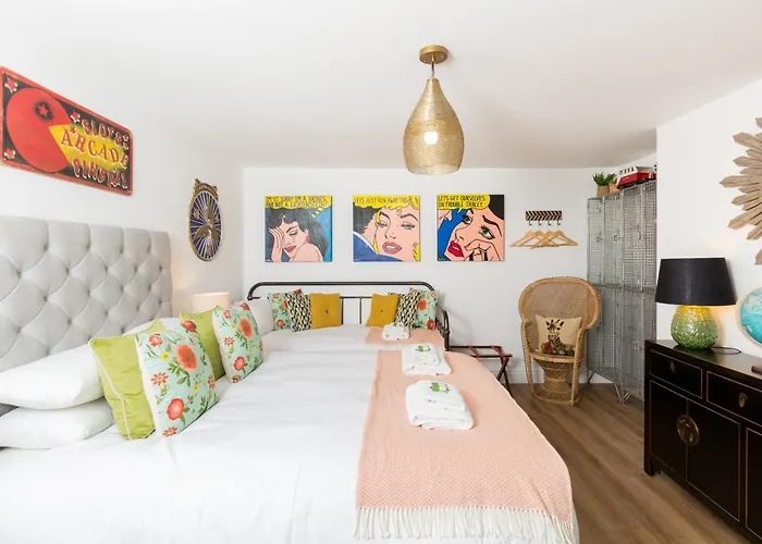 2 Spa Villas Gloucester